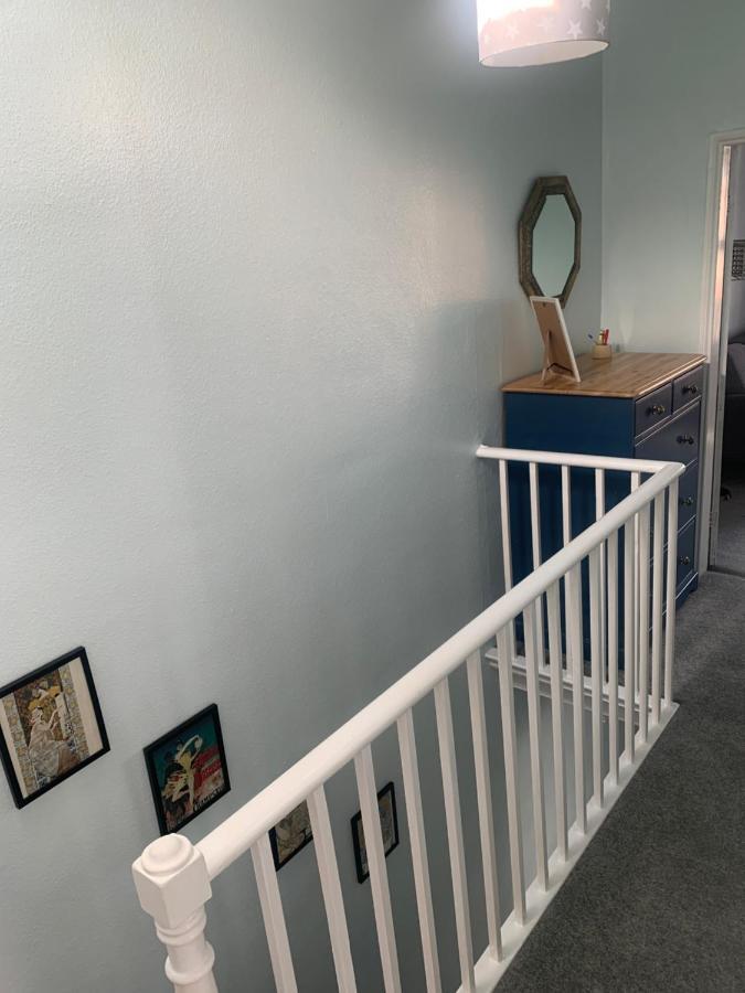 Lovely City Town House With Free Parking Sleeps 2 To 6 Guests Йорк Екстер'єр фото